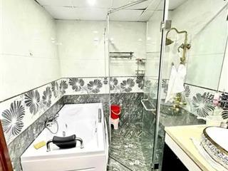 Giảm 6tỷ  nhà linh đông 1 căn ra mt lô góc. ngang 21m.diện tích 300m2