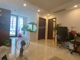 Bán cc cao cấp 82 m2, tầng 10, đơn nguyên 1, tòa nhà hanoi center point