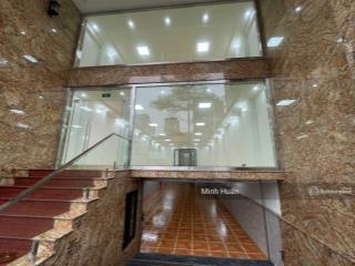 Cho thuê nhà mặt phố tràn thái tông dt 95mx 9t thiết kế thông sàn thang máy pccc đầy đủ giá 110tr