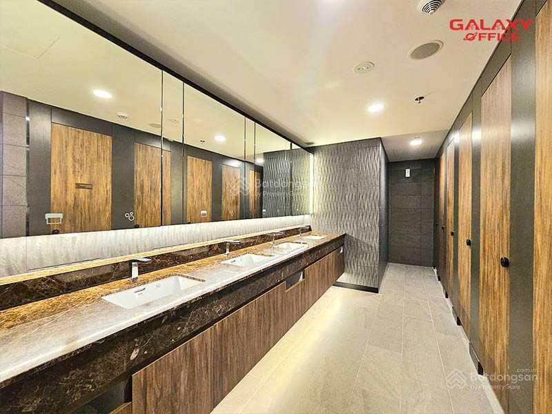 Cho thuê văn phòng mới, giá rẻ, diện tích 500 m2, tại quận 1