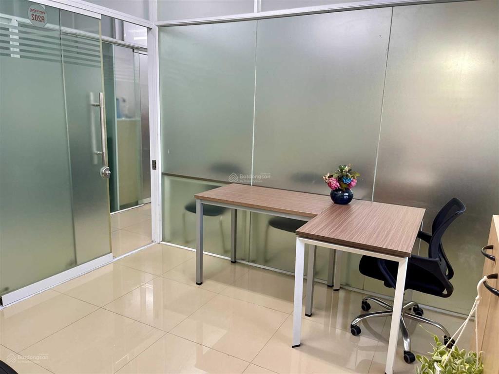 Văn phòng quận 1 setup đầy đủ nội thất, có ưu đãi lớn khi  0931 412 *** mr long