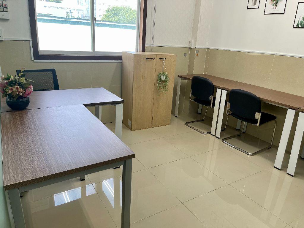 Văn phòng quận 1 setup đầy đủ nội thất, có ưu đãi lớn khi  0931 412 *** mr long