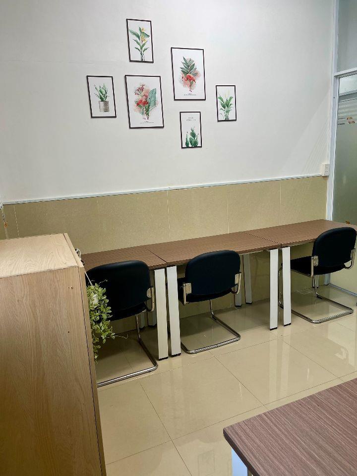 Văn phòng quận 1 setup đầy đủ nội thất, có ưu đãi lớn khi  0931 412 *** mr long