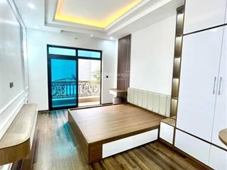 Cc cần tiền bán gấp nhà phố việt hưng s= 40m2 giá 4.78 tỷ ngõ nông  gần ô tô  gần phố nhà mới