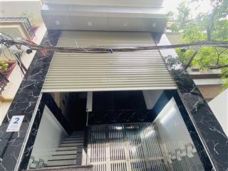 Nguyễn chính 85m2 8t mt 4.5m 17.5tỷ ôtô đỗ cửa lô góc 18căn hộ cho thuê 8tầng thang máy  mới coong