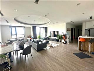 Bán căn penthouse n01t1ngd, diện tích 227m2, thiết kế 5pn,3wc, giá 90tr/m2 bao phí.  0354 889 ***