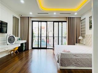 Bán nhà lô góc  tôn đức thắng, hàng bột, đống đa, 35m2, 4 tầng, giá 6,9 tỷ có thương lượng