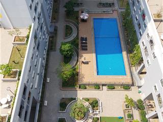 Chủ gửi bán căn hộ tầng 16, view hồ bơi nội khu, 2pn 70m2, hướng đông bắc rất mát, giá 2 tỷ 3 tl