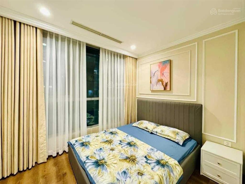 Mình cần cho thuê 2 pn nhà mới làm nội thất, giá 20tr/th