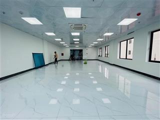 Cho thuê sàn văn phòng phố kim mã diện tích 50  140m2 mặt tiền 8m giá 18 triệu/tháng