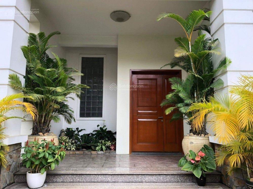 Biệt thự góc 2 mặt tiền quận 2  475m2  3 tầng có sân vườn, gara  hạ giá từ 105 tỷ còn 85 tỷ