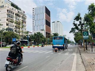 Bán tòa nhà kinh doanh và văn phòng mặt phố hoàng quốc việt, mặt tiền khủng bố, 160m2 hơn 120 tỷ