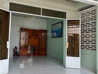 Bán đất tặng nhà cấp 4 dt 92m2. hẻm ô tô đường lê hồng phong phước hải nha trang giá 3,2 tỷ