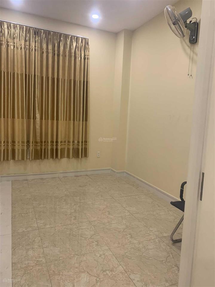 Chính chủ cho thuê nhà phố khang điền mega village 5x15m. giá 13tr. nhận nhà ở ngay. gọi 0982 667 ***