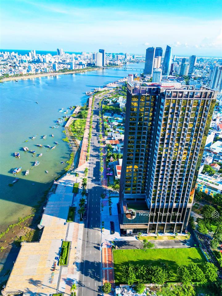Dọn vào ở ngay tại căn hộ cao cấp 2pn 2wc, view sông hàn