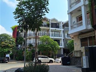 Nhà gần lotte mart phường tân phong quận 7, 5x14m, hai mặt tiền đường, nhỉnh 15 tỷ.