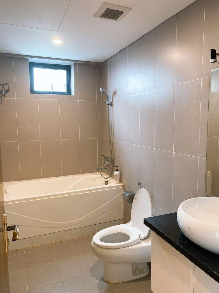 Ban quản lý gửi bán quỹ căn 2 ngủ, 3 ngủ tòa Golden Field, 24 Nguyễn Cơ Thạch, LH: 0818 340 242