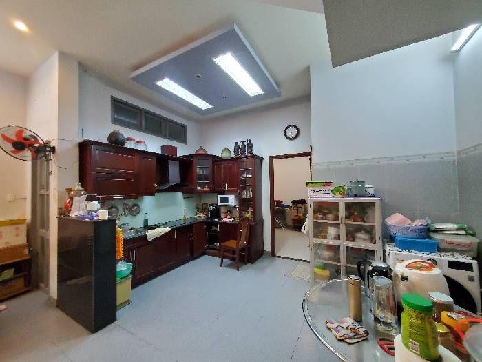 Phú nhuậ nhà bán 97m2 ngang lớn 5,5m gần mặt tiền nhà 4 tầng thích quảng đức phường 4 chỉ 14 tye