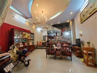 Phú nhuậ nhà bán 97m2 ngang lớn 5,5m gần mặt tiền nhà 4 tầng thích quảng đức phường 4 chỉ 14 tye