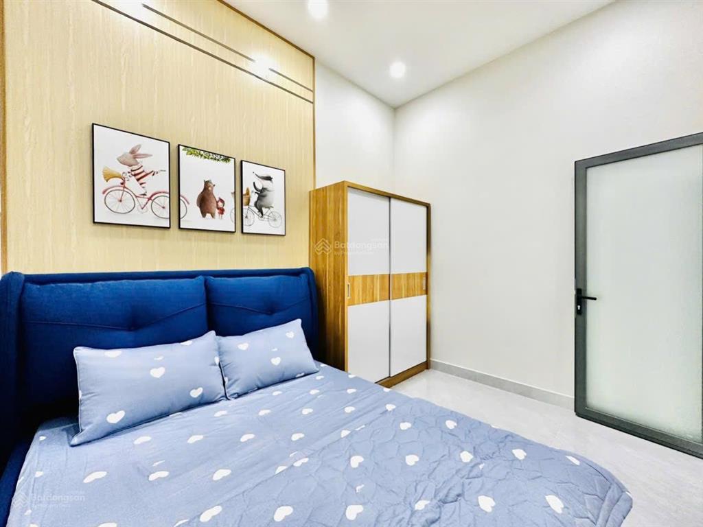 Chính chủ bán gấp căn nhà 72/83/15 huỳnh văn nghệ dt 4x14m, có 2pn 1wc hẻm thông p. 15 tân bình