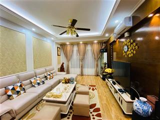 Chính chủ bán nhà kim giang 40m2*5t nhỉnh 6 tỷ, thoáng trước sau, nhà còn mới, tôi tự xây cẩn thận