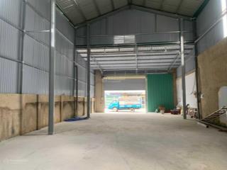 Cho thuê kho rộng rãi 400m2. làm kho bãi 40 tr/ tháng. phường 8, đà lạt. ngọc uyên 0328 766 ***