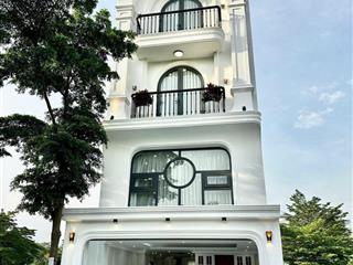 Bán biệt thự đẹp, nhiều tiện ích tại gia long riverside nhà bè, 9,5 tỷ