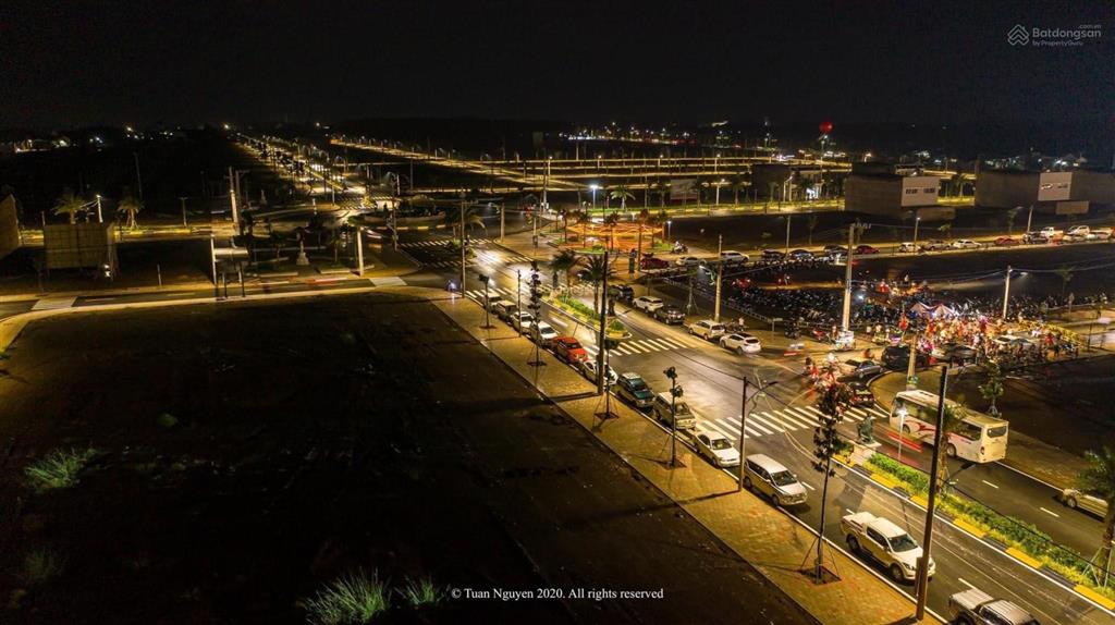 Trục đại lộ phú hưng rộng tới 72m bán gấp giá rẻ chưa từng có diện tích 130m2 giá chỉ có 10,5tr/m2