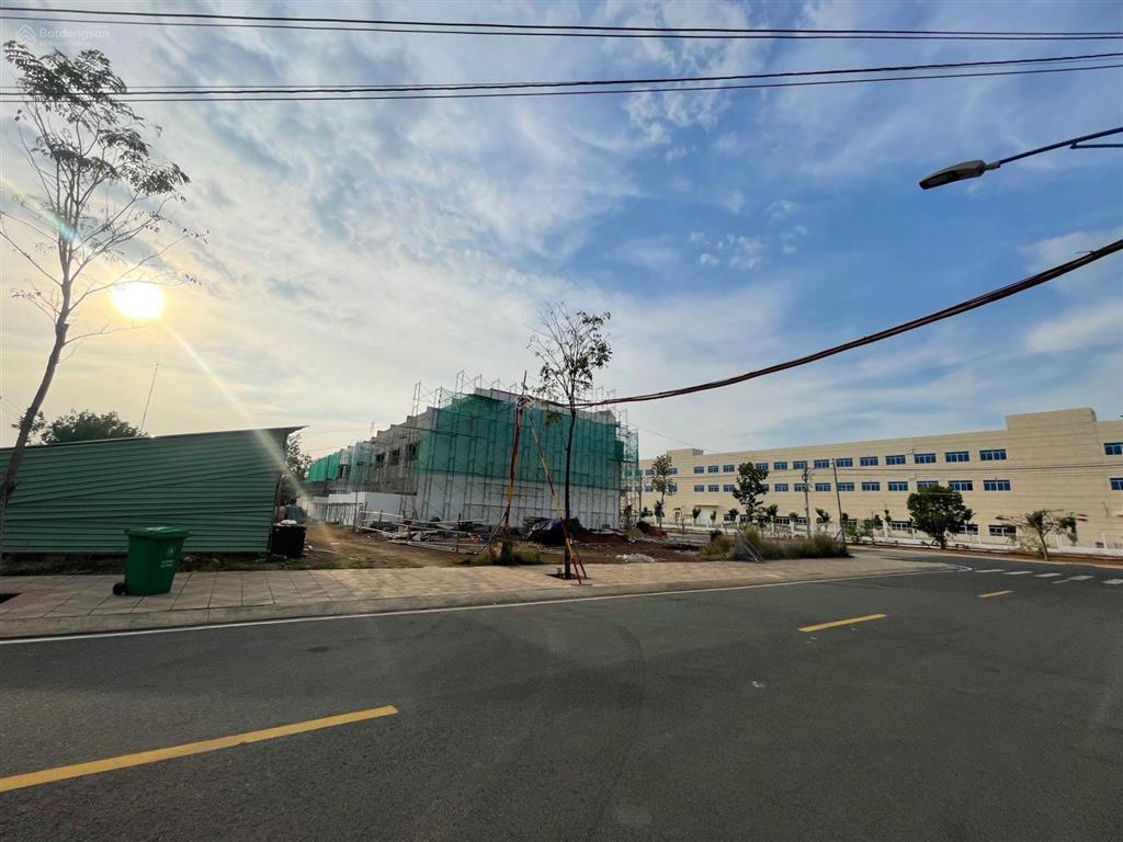 Trục đại lộ phú hưng rộng tới 72m bán gấp giá rẻ chưa từng có diện tích 130m2 giá chỉ có 10,5tr/m2