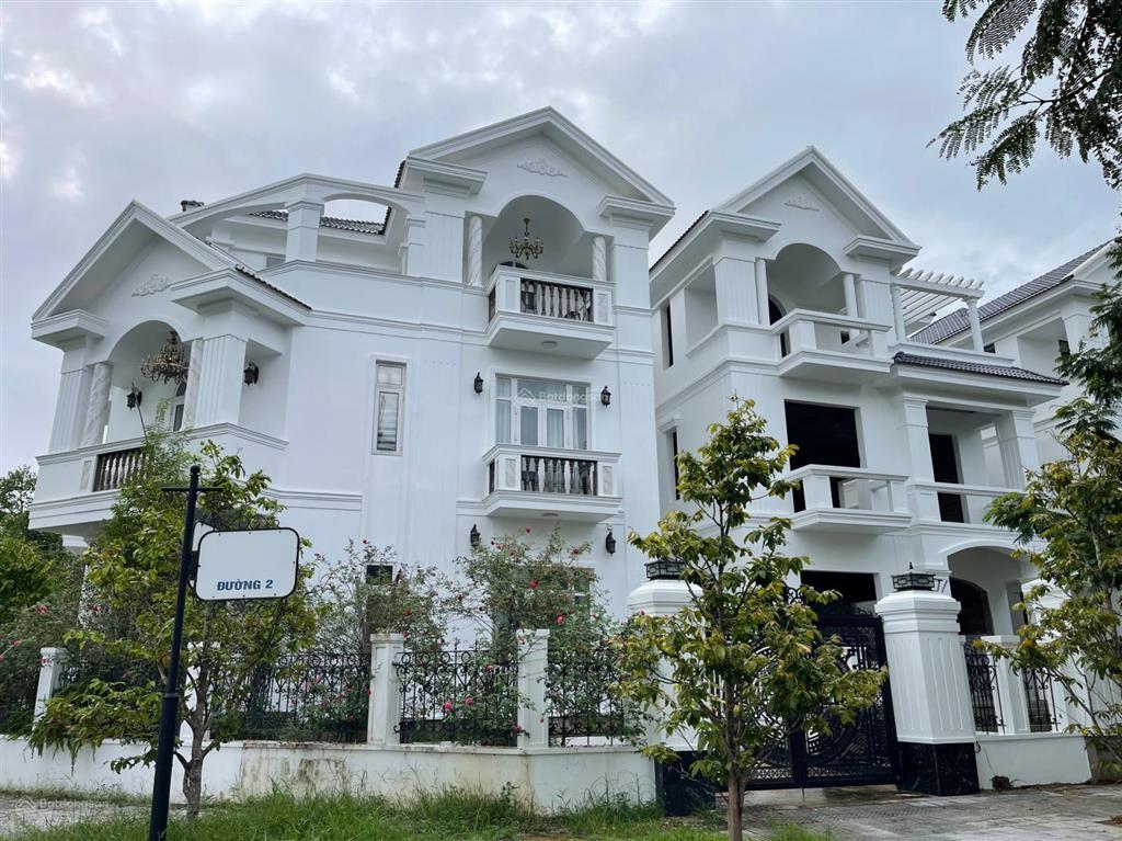 Bán biệt thự 316m2 hoàn thiện nội thất xịn xò dự án phú mỹ an cạnh aeon mall giá chỉ 17tỷ