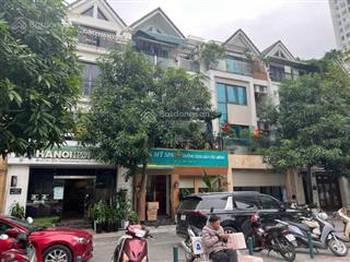 Cho thuê nhà liền kề n07 kđt dịch vọng  cầu giấy. dt 100m2*4t*mt 5m. giá 30tr/th