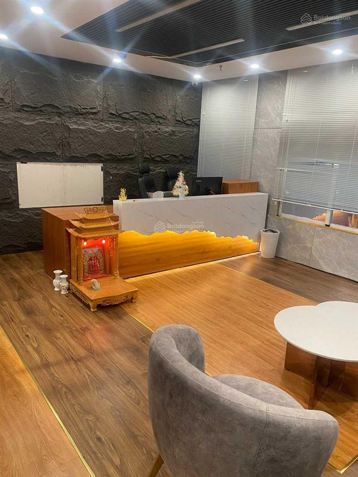 Cho thuê văn phòng điện biên phủ bình thạnh sẵn fitout nội thất. dt 350m2