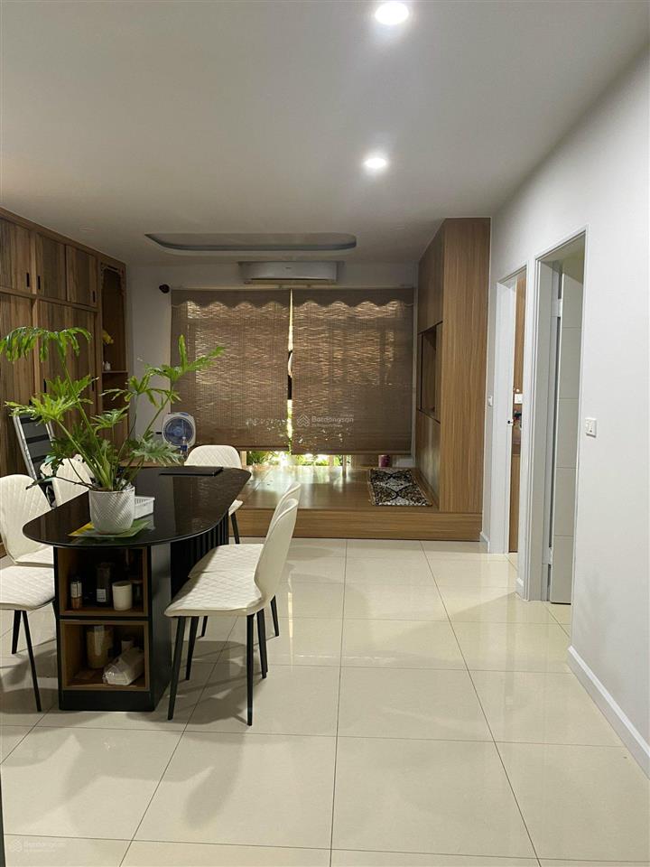 Chính chủ cần cho thuê căn hộ cc flemington, quận 11, dt 97m2 , giá  16tr/th