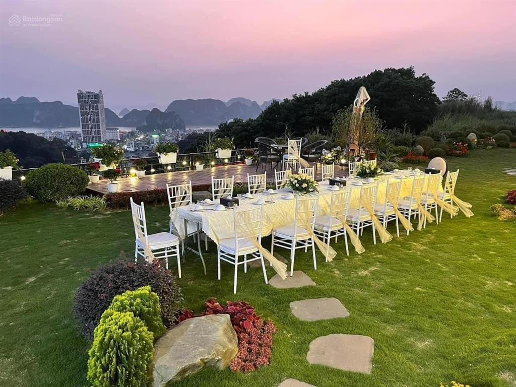 Bán gấp biệt thự flc view trực diện vịnh hạ long giá 16 tỉ do cần thu tiền về  0914 043 ***