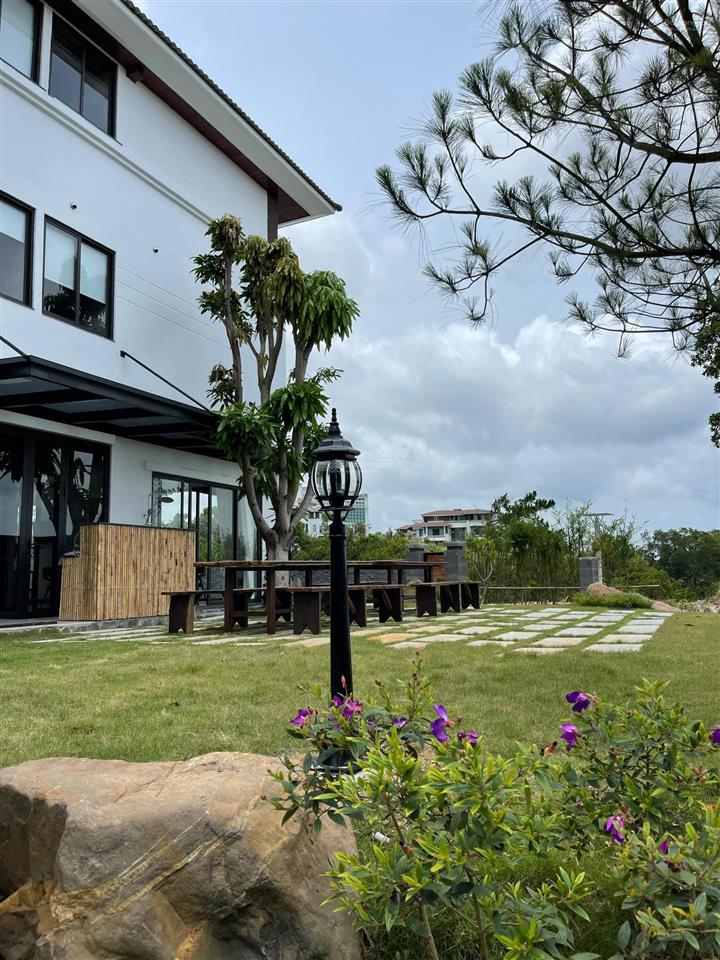 Bán gấp biệt thự flc view trực diện vịnh hạ long giá 16 tỉ do cần thu tiền về  0914 043 ***