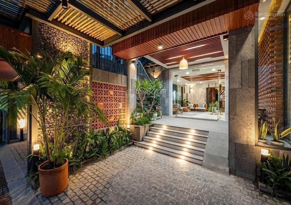 Bán lỗ giá 20,5 tỉ biệt thự paradise tuần châu mặt biển hạ long đủ đồ thang máy,  0914 043 ***