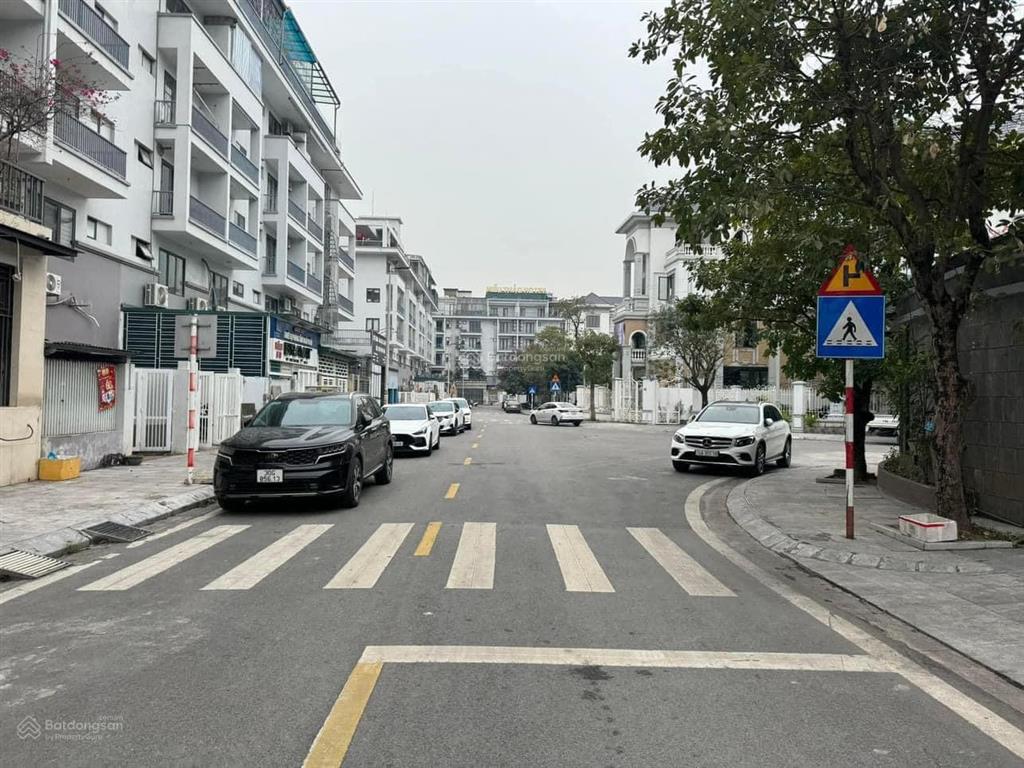 Gãy dòng tiền bán lỗ căn góc đơn lập biệt thự mon bay hạ long giá 2018 19,5 tỷ  0914 043 ***