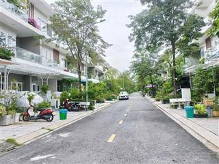 Cho thuê riovista 15tr full gần dương đình hội, đỗ xuân hợp 5x15m 3 lầu 3pn.  0901 193 ***