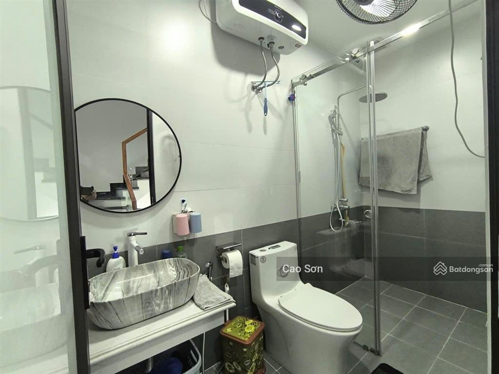 Bán nhà sau nhà mặt ngõ đằng hải, thông ra mai trung thứ, 41m2 4 tầng, ngõ 4m, giá 3,2 tỷ