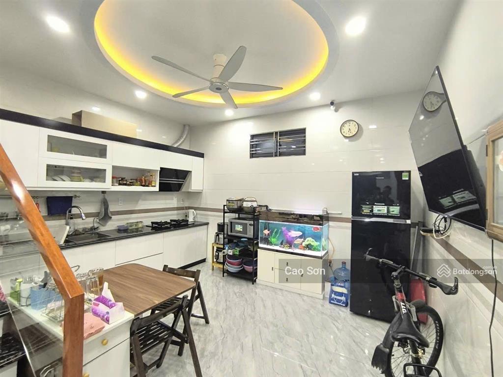 Bán nhà sau nhà mặt ngõ đằng hải, thông ra mai trung thứ, 41m2 4 tầng, ngõ 4m, giá 3,2 tỷ