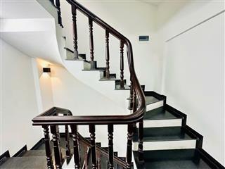 YÊN HÒA-45M2-OTO ĐỖ-FULL NỘI THẤT-GẦN PHỐ-THIẾT KẾ ĐẸP-SỔ VUÔNG