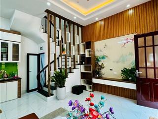 Bán nhà nam dư  hoàng mai 5 tỷ hơn 30m2  tặng lại nội thất ảnh thật đẹp mê  ô tô đỗ cổng