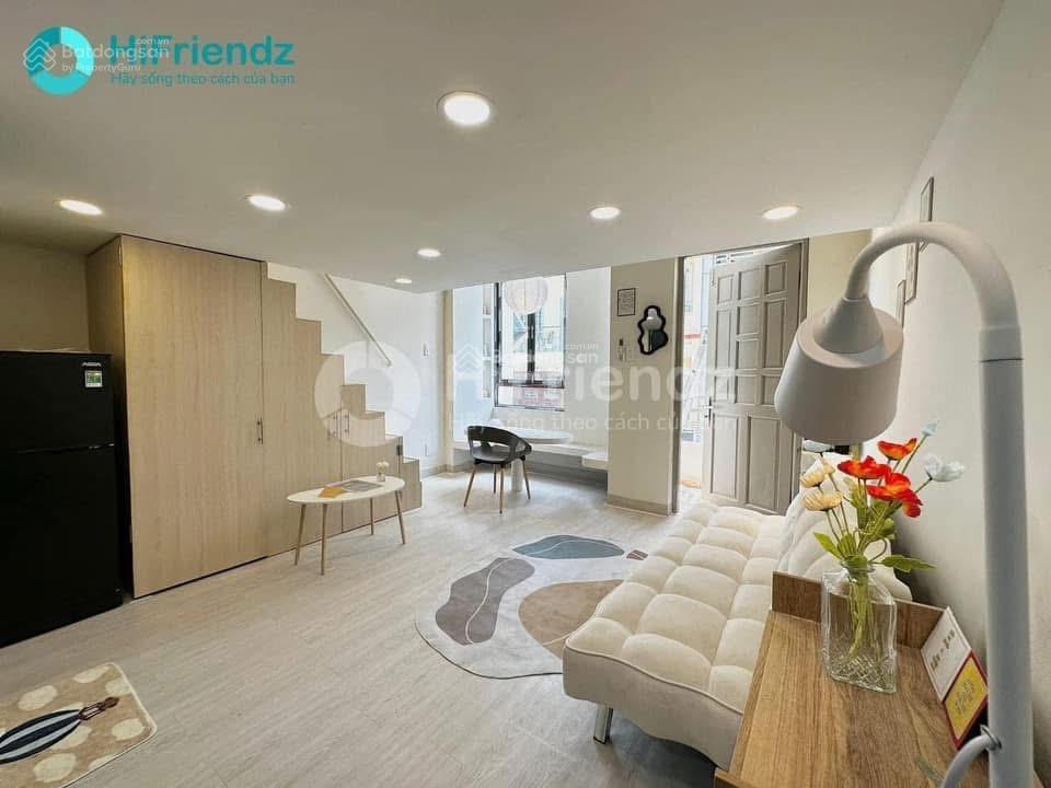 Cho thuê căn duplex ban công / cửa sổ ngay trung tâm q7  lotte  him lam  rmit