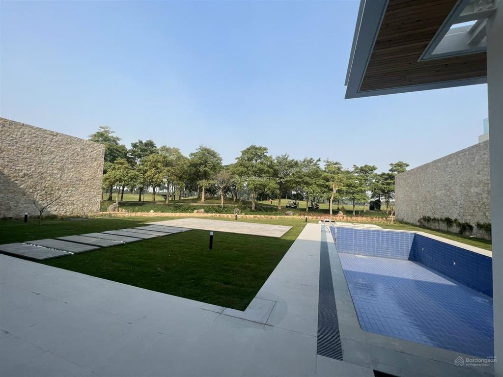 Bán biệt thự avenue sân golf vân trì giá tốt