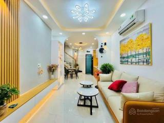 Chỉ 4tỷ2 có nhà đường nơ trang long, bình thạnh. gần bv ung bướu. nhà 3 tầng  39m2, tặng nội thất