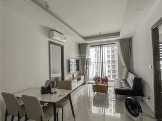 Chủ cần tiền bán gấp căn hộ q7 boulevard diện tích 70m2, giá 1 tỷ 780, tặng lại nội thất, đã có sổ