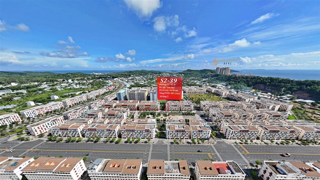 Bán căn nhà phố 5 tầng giá tốt nhất nằm gần công viên lớn của thị trấn, giá bán 8.x tỷ