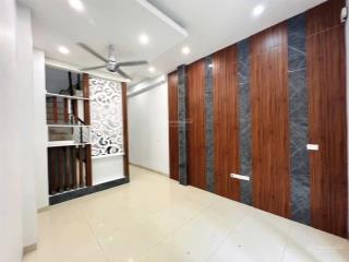 Chỉ hơn 5 tỷ! bán nhà định công hạ 35m2x4 tầng, mặt tiền gần 4m, ngõ nông gần ôtô, nhà đẹp ở ngay