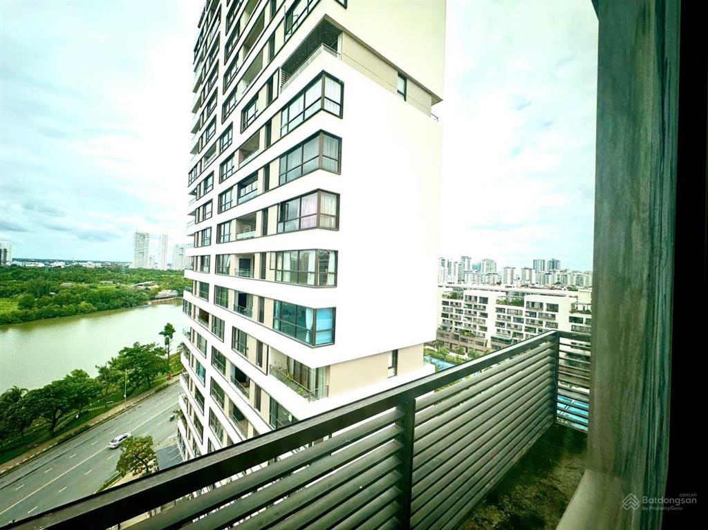 Bán căn hộ panorama view sông trực diện, ban công phòng khách, 147m2 giá 19.5 tỷ tl  0938 880 ***