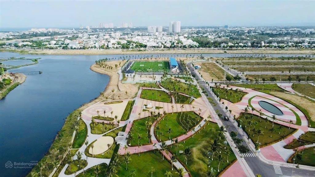 Bán 2 lô liền kề đầm sen đối diện công viên 50ha gần sông view công viên